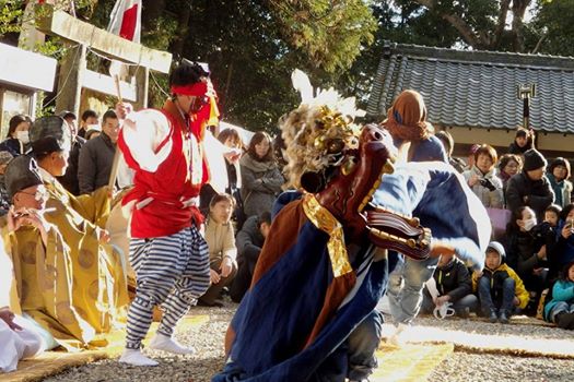 宇賀多神社の獅子舞